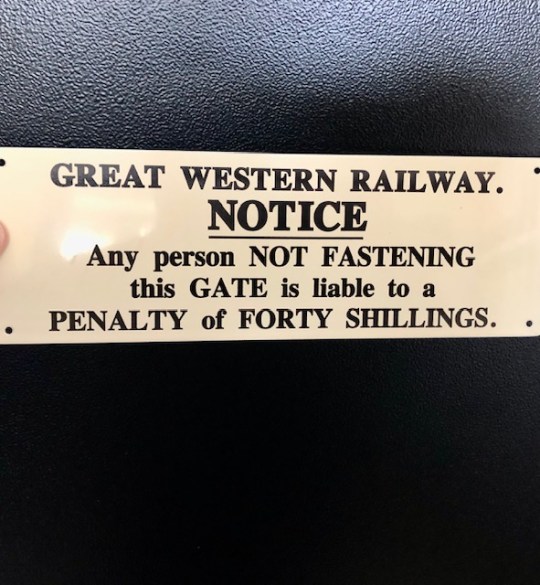 GWR Railway sign 2